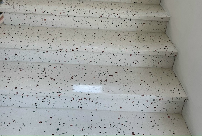 thi-cong-cau-thang-terrazzo