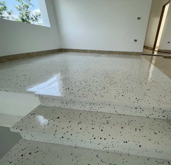 thi-cong-cau-thang-terrazzo2
